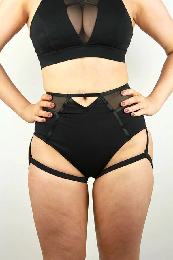 Sienna Super High Waist Garter Short - Black