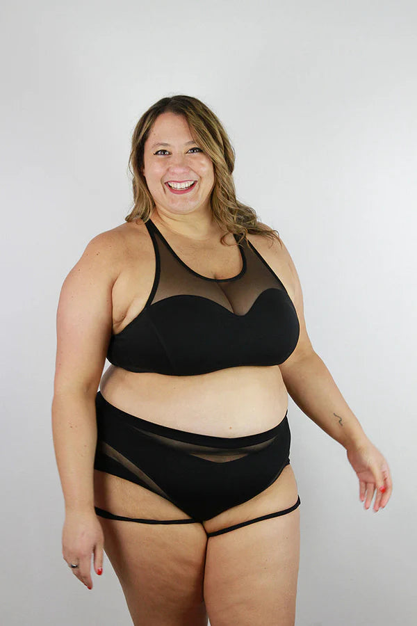 Carmen Super High Waist Garter Short - Black