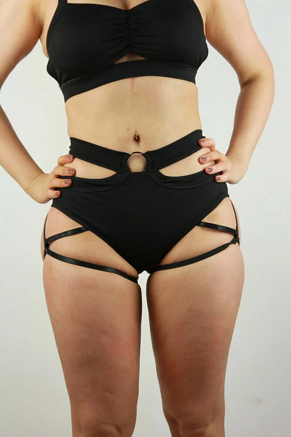 Izzy Mid Waist Garter Short - Black