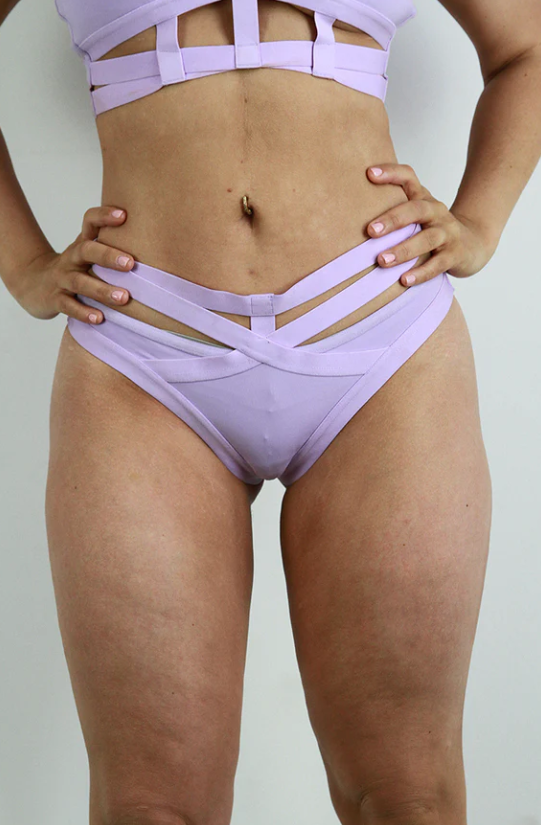 Rarr Luxe Strappy Booty Short - Black