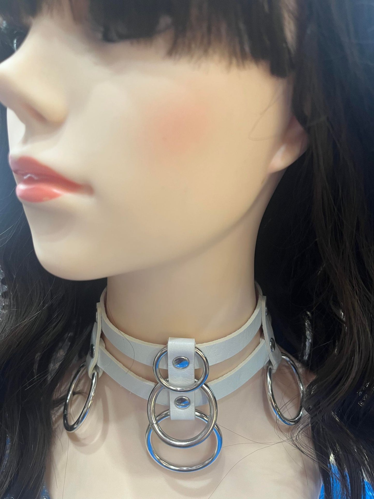 White Choker Styles